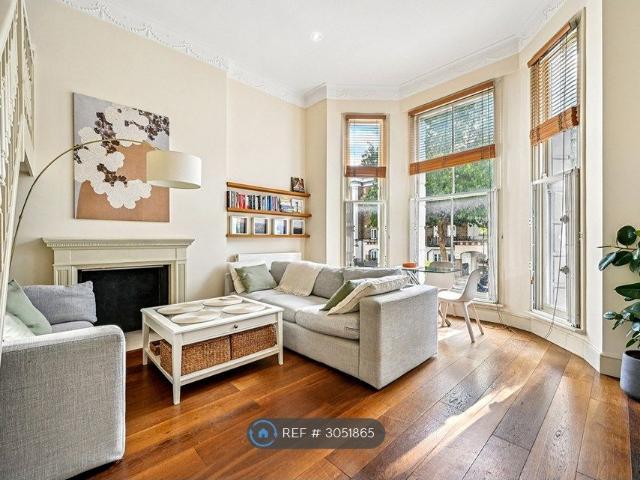 Apartment for rent in Kensington, Greater London