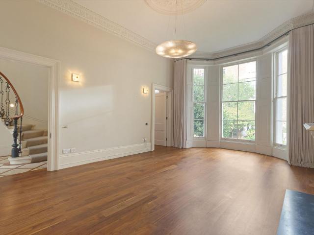 Apartment for rent in Royal Borough of Kensington and Chelsea, Greater London