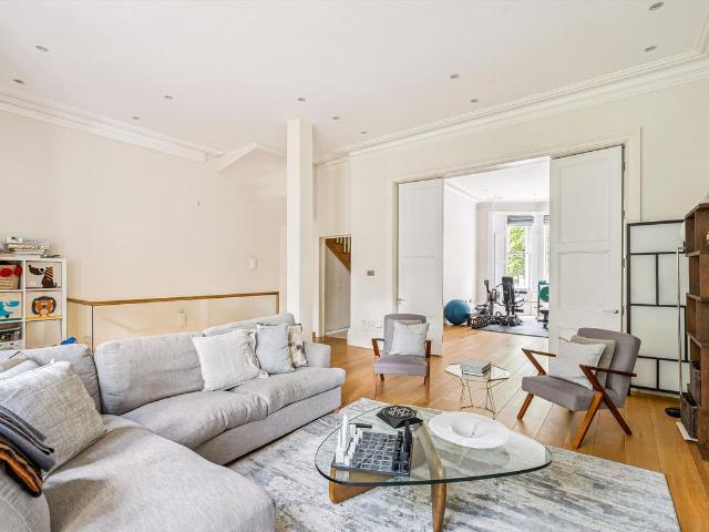 House for rent in Kensington, Greater London