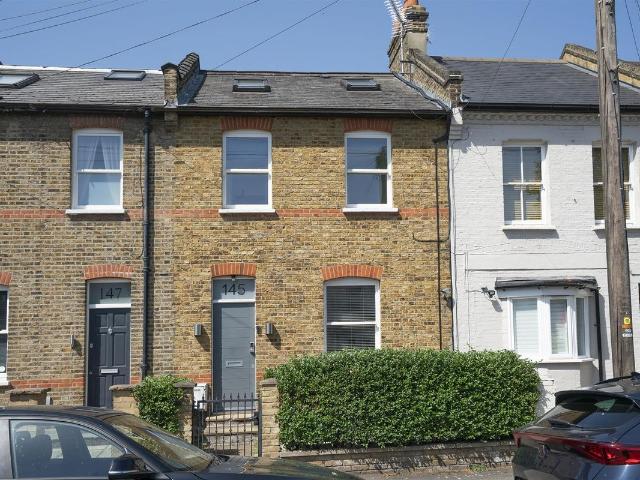 House for rent in London Borough of Merton, Merton Park