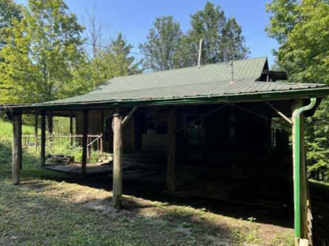 House for sale in Columbia, Kentucky