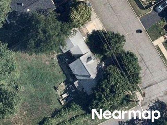 House for sale in Avenel, New Jersey