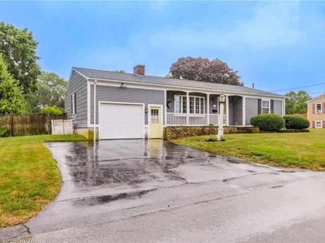 House for sale in Tiverton, Rhode Island