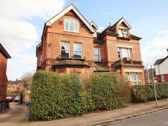 Apartment for rent in Reading