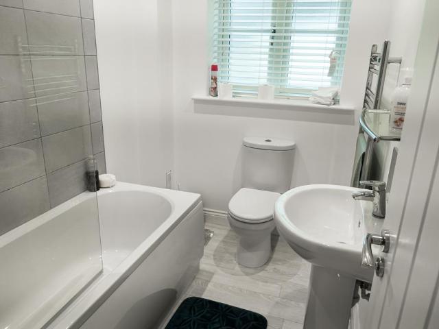 House for rent in Dalestorth, East Midlands