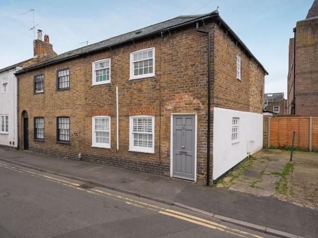 Apartment for rent in Clewer Village, Windsor
