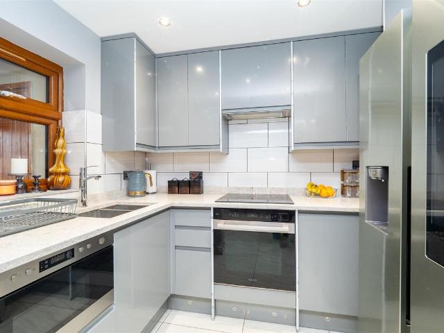House for rent in London Borough of Sutton, Greater London