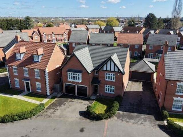 House for sale in Camp Hill, Warwickshire