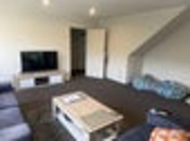 Apartment for rent in Chaslands, Canterbury