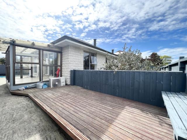 House for rent in Chaslands, Canterbury