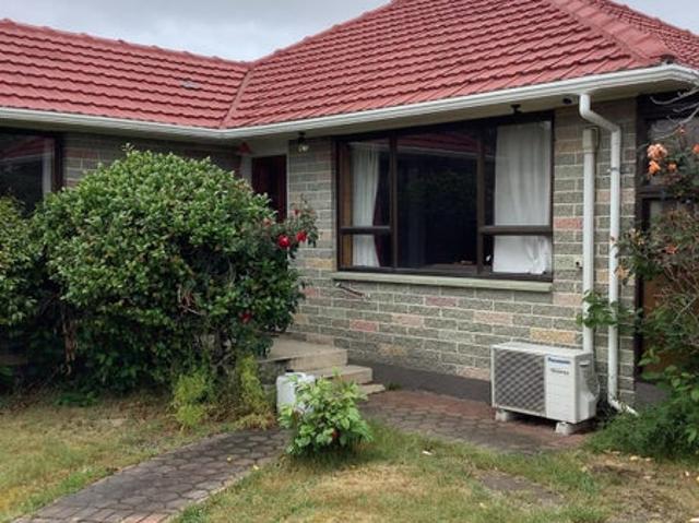 House for rent in Chaslands, Canterbury