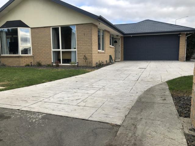 House for rent in Chaslands, Canterbury