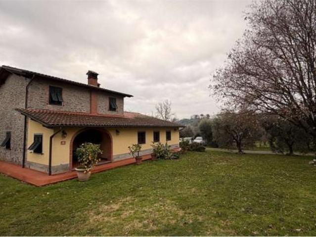 Terreno in vendita a Camigliano Santa Gemma, Capannori