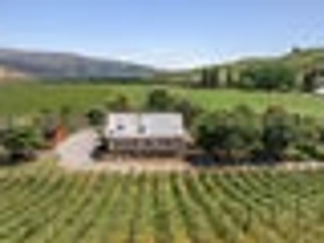 House for sale in Otakou
