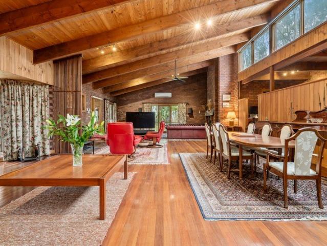 House for sale in Woodend, Victoria
