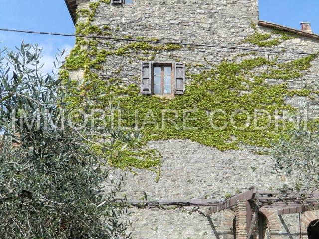 Rustico in affitto a Izzalini, Perugia