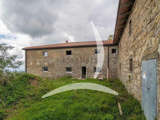 Rustico in vendita a Unione di Comuni Valdarno e Valdisieve, Pontassieve