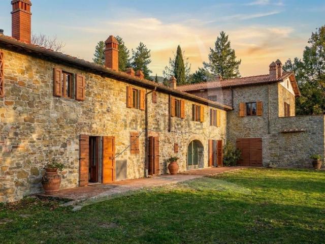 Rustico in vendita a Loro Ciuffenna, Toscana