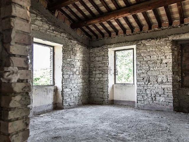Rustico in vendita a Ghilardino, Fossombrone