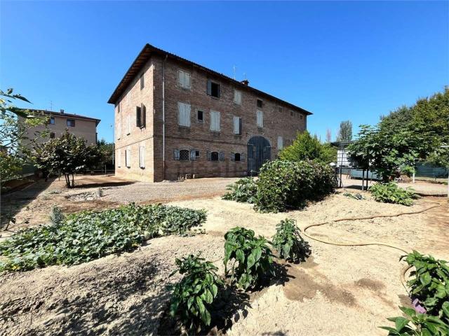 Rustico in vendita a Unione delle Terre d'Argine, Campogalliano