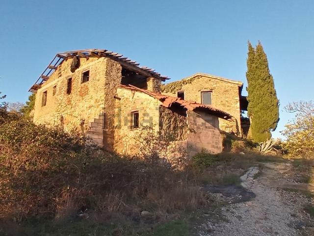Rustico in vendita a Magione, Umbria