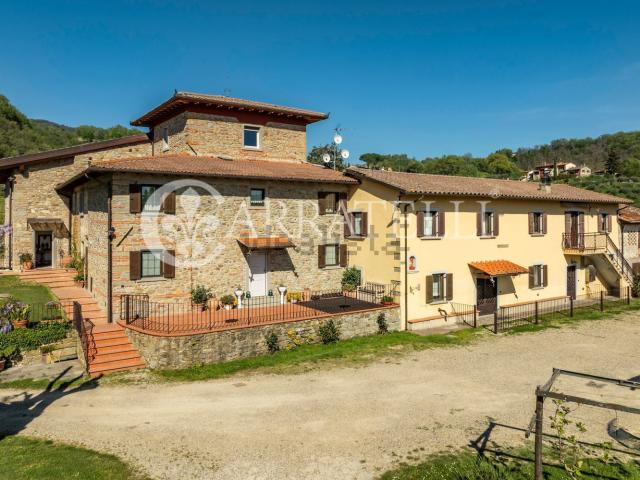 Rustico in vendita a Vicchio, Toscana
