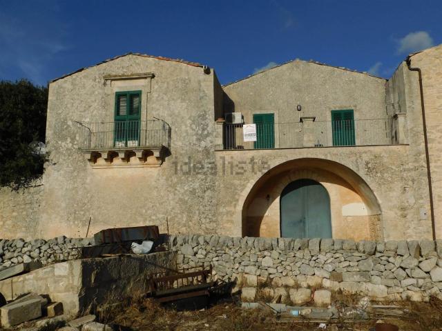Rustico in vendita a Tresauro, Ragusa
