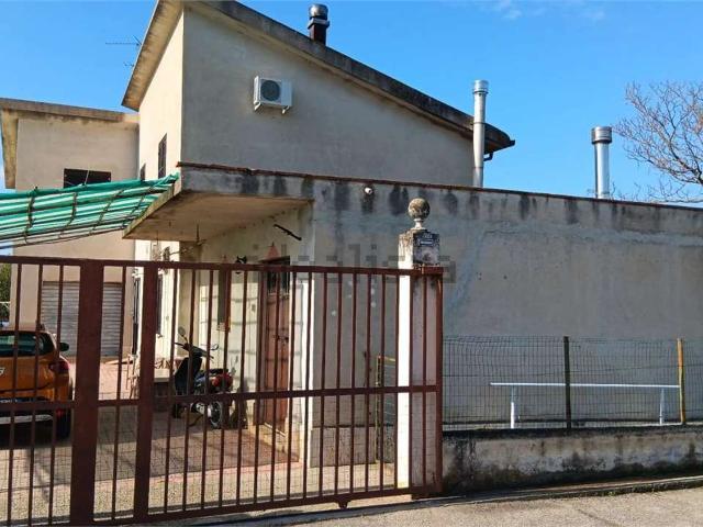 Rustico in vendita a Cassano all'Ionio, Calabria