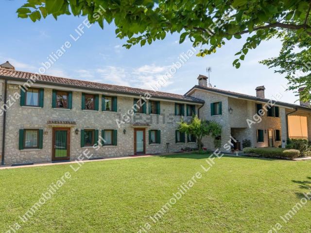 Rustico in vendita a Pederiva, Montebelluna