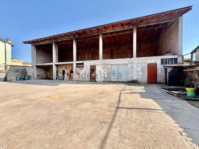 Rustico in vendita a Mornico al Serio, Bergamo