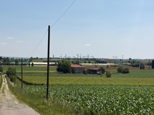 Rustico in vendita a Lonato, Lombardia