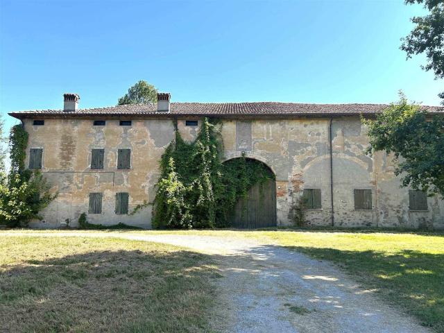 Rustico in vendita a Pianura Reggiana, Re