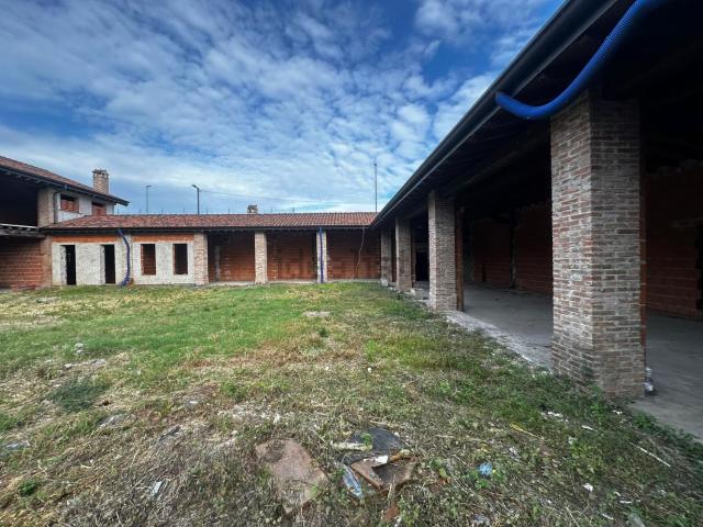 Rustico in vendita a Zona Ovest, Brescia