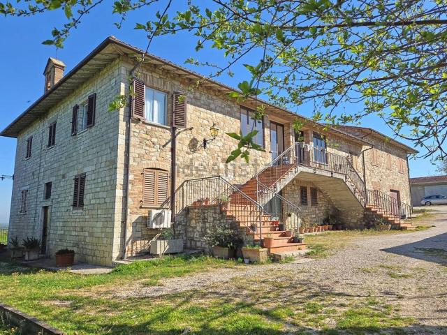 Rustico in vendita a Assisi, Umbria