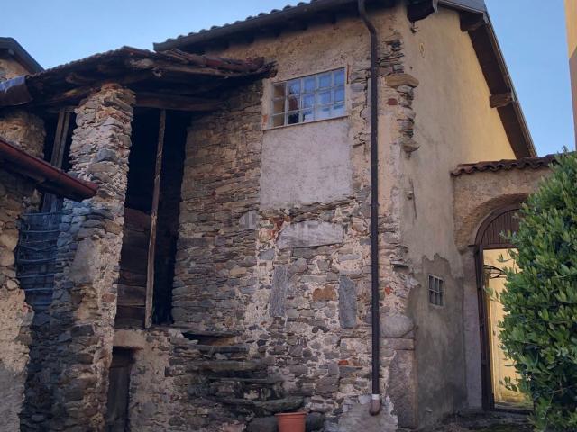 Rustico in vendita a Comunità Montana Valli del Verbano, Dumenza