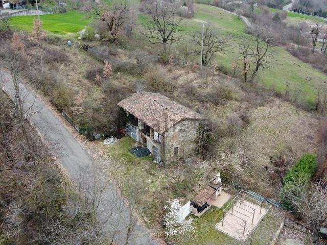 Rustico in vendita a Coli, Reggio Emilia