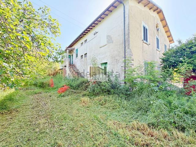 Rustico in vendita a Montalto Di Castro, Lazio