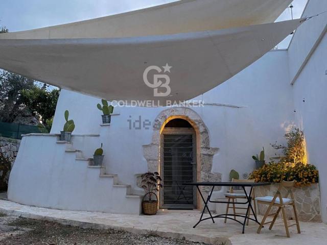 Rustico in vendita a Contrada Badessa, Ostuni