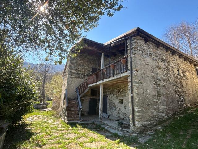 Rustico in vendita a Unione Montana di Comuni delle Valli di Lanzo, Ceronda e Casternone, Piemonte