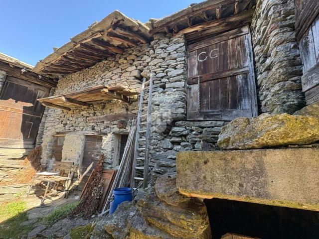Rustico in vendita a Unione Montana di Comuni delle Valli di Lanzo, Ceronda e Casternone, Piemonte