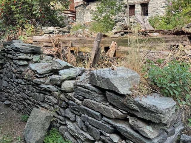 Rustico in vendita a Brusson, Aosta