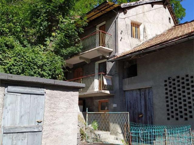 Rustico in vendita a Chatillon, Aosta