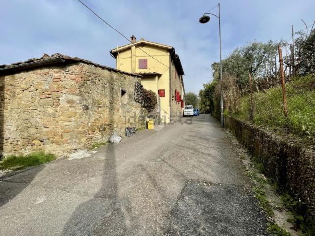 Rustico in vendita a Scarperia e San Piero, Scarperia