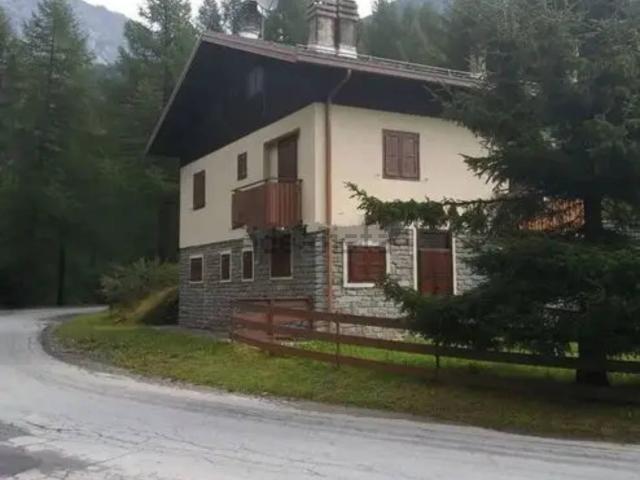 Rustico in vendita a Bannio Anzino, Piemonte