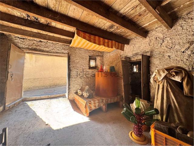 Rustico in vendita a Lucinasco, Liguria