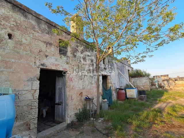 Rustico in vendita a Sant'Elia, Puglia