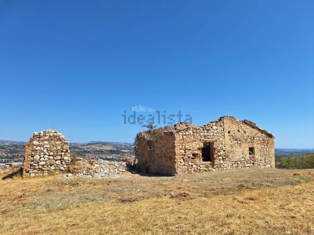 Rustico in vendita a Sant'Egidio alla Vibrata, Teramo