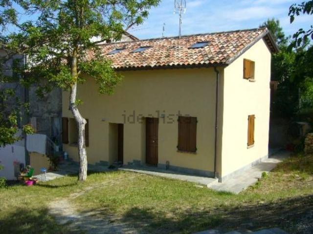 Rustico in vendita a Montescudo-Monte Colombo, Monte Colombo