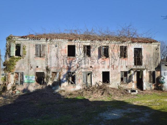 Rustico in vendita a Chiesanuova, San Donà Di Piave