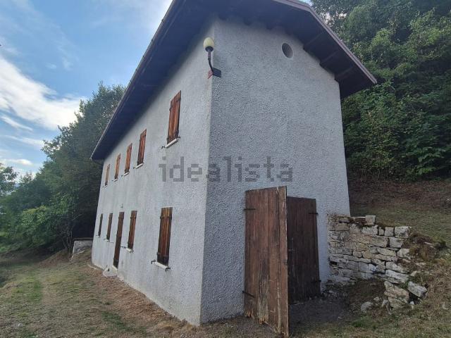 Rustico in vendita a Colderù, Borgo Valbelluna